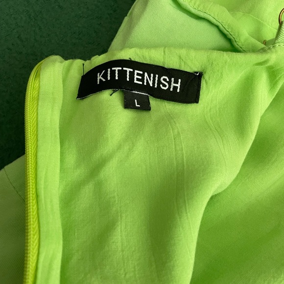 Kittenish Wrap Dress - Picture 14 of 14